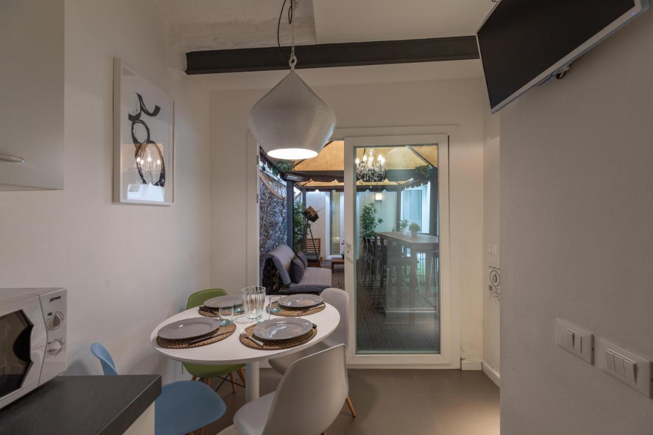 Pinti Patio Apartment ฟลอเรนซ์ ภายนอก รูปภาพ